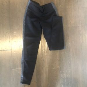 Athleta fleeced pants / leggings